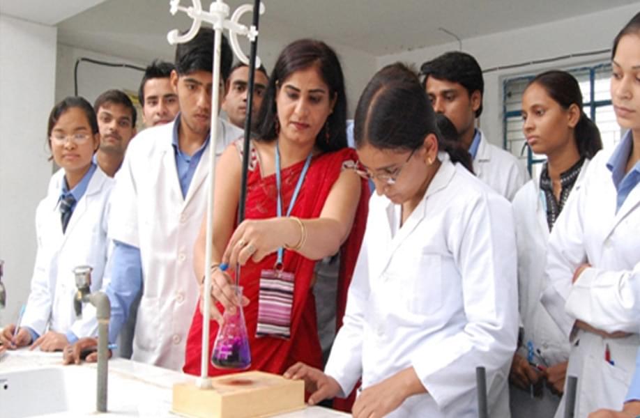 HIMT College of Pharmacy Greater Noida Campus and Facilities photo 1